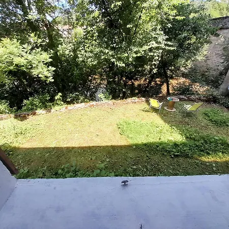 Appartement Privatif Tout Equipe En Bord De Riviere Figeac Extérieur photo