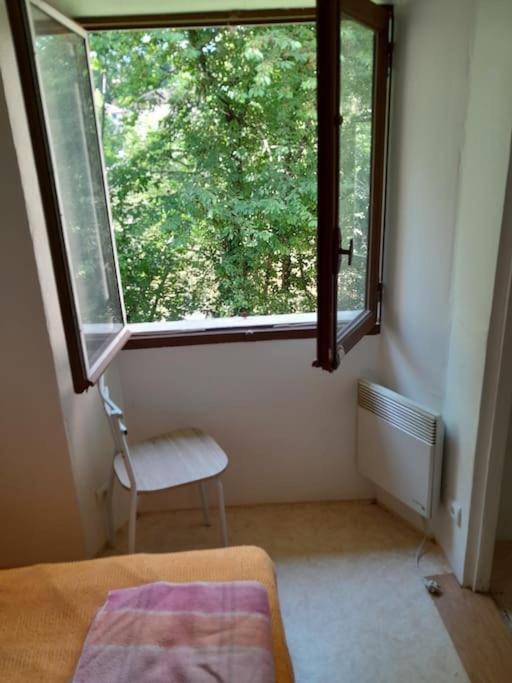 Appartement Privatif Equipe En Bord De Riviere